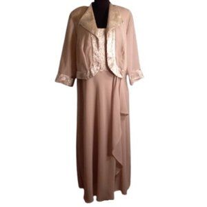 Le Bos 18W Evening Gown and matching Jacket Gold Lame